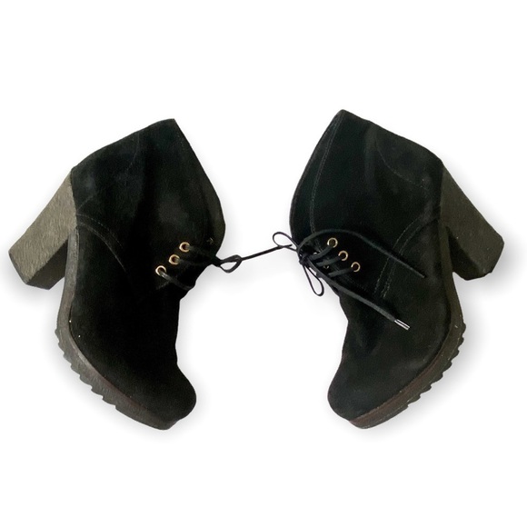 Prada Black Suede leather Chucker Boots, Platform Crepe Heel, Size 38.5 EU - Picture 1 of 10